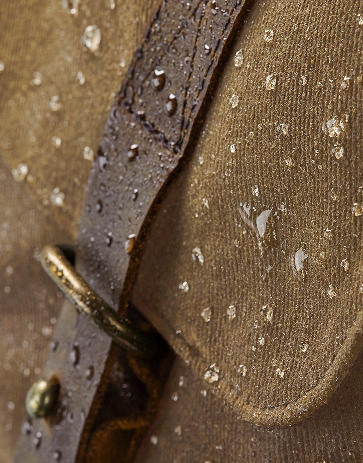 SAY YES TO NEW ADVENTURES - MESSENGER BAG